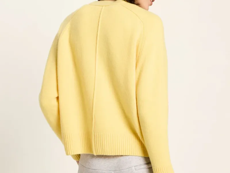 lanius 225 14400 00 210 yellow 34 strickjacke 06x crop center lanius 225 14400 00 210 yellow 34 strickjacke 06x crop center