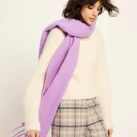 lanius 225 14501 00 568 lupine 0 boucle schal mit fransen 06x crop center lanius 225 14501 00 568 lupine 0 boucle schal mit fransen 06x crop center